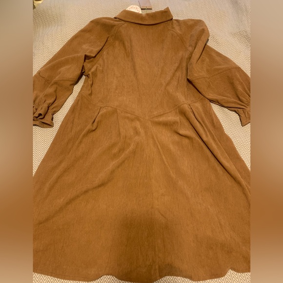 NWT! Umgee cordouroy button front western dress in chestnut brown. Size medium. - Picture 2 of 5